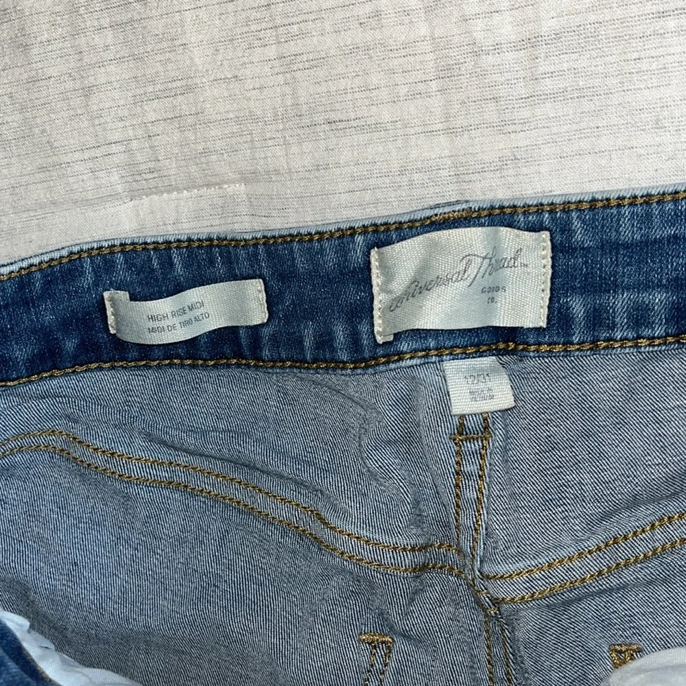 Universal Thread High Rise Midi Stretch Cutoff Distressed Ripped Shorts - Picture 4 of 4